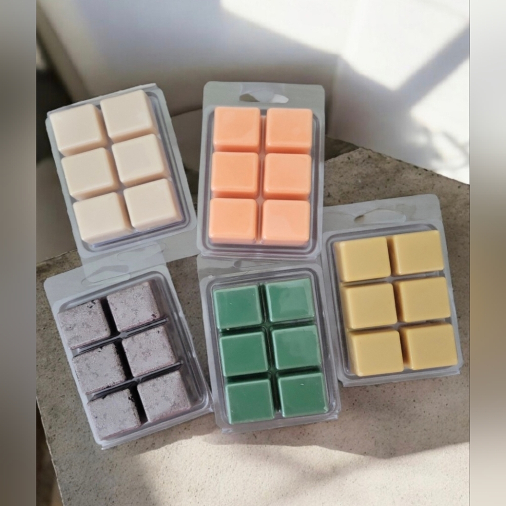 Custom Wax Melts in Variety of Scents 2 packs